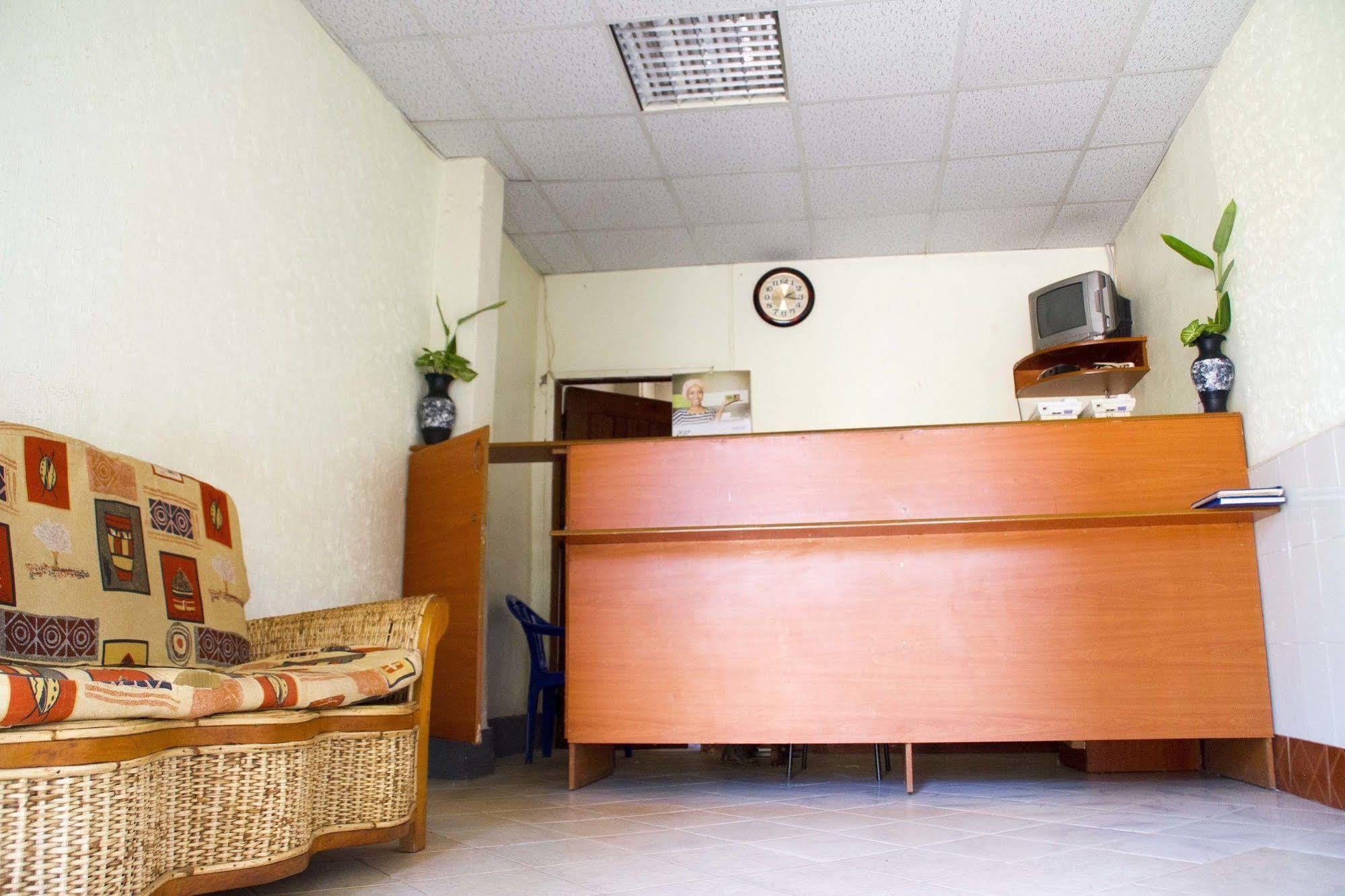 Keba Inn Lyamutundwe Dış mekan fotoğraf